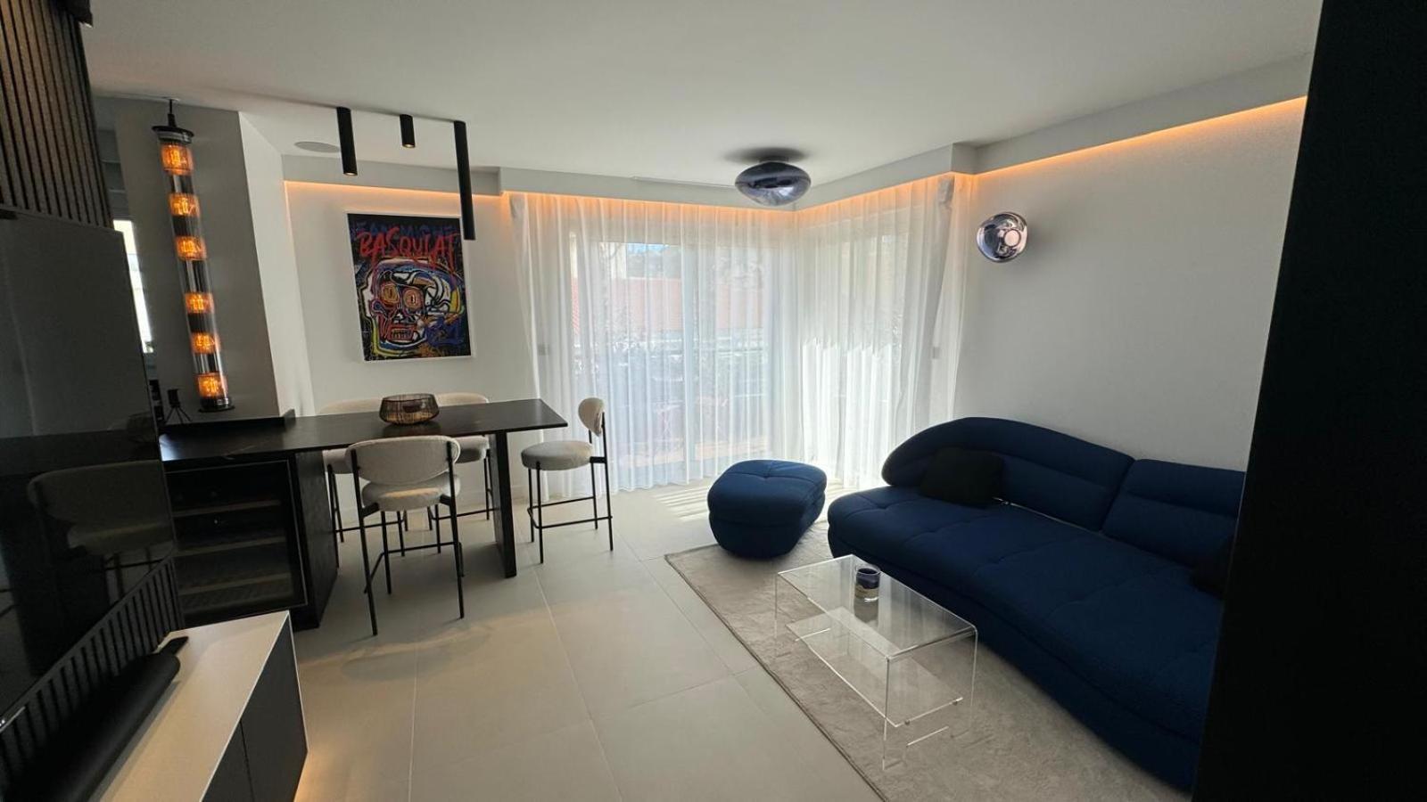 Appartement Luxueux Plein Centre De Cavalaire A 2Mn De La Plage Buitenkant foto