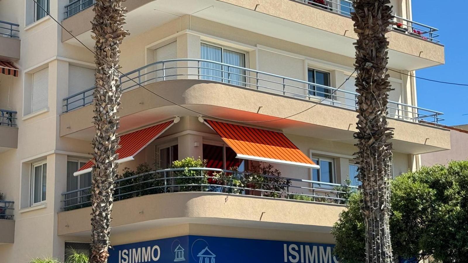 Appartement Luxueux Plein Centre De Cavalaire A 2Mn De La Plage Buitenkant foto