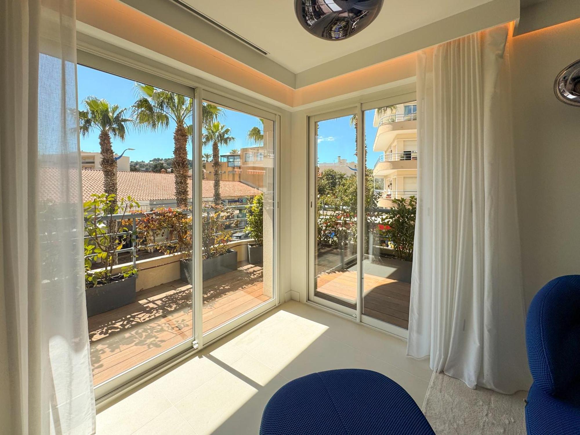 Appartement Luxueux Plein Centre De Cavalaire A 2Mn De La Plage Buitenkant foto